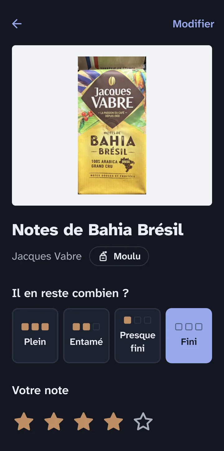 Un café terminé, noté quatre étoiles sur cinq.